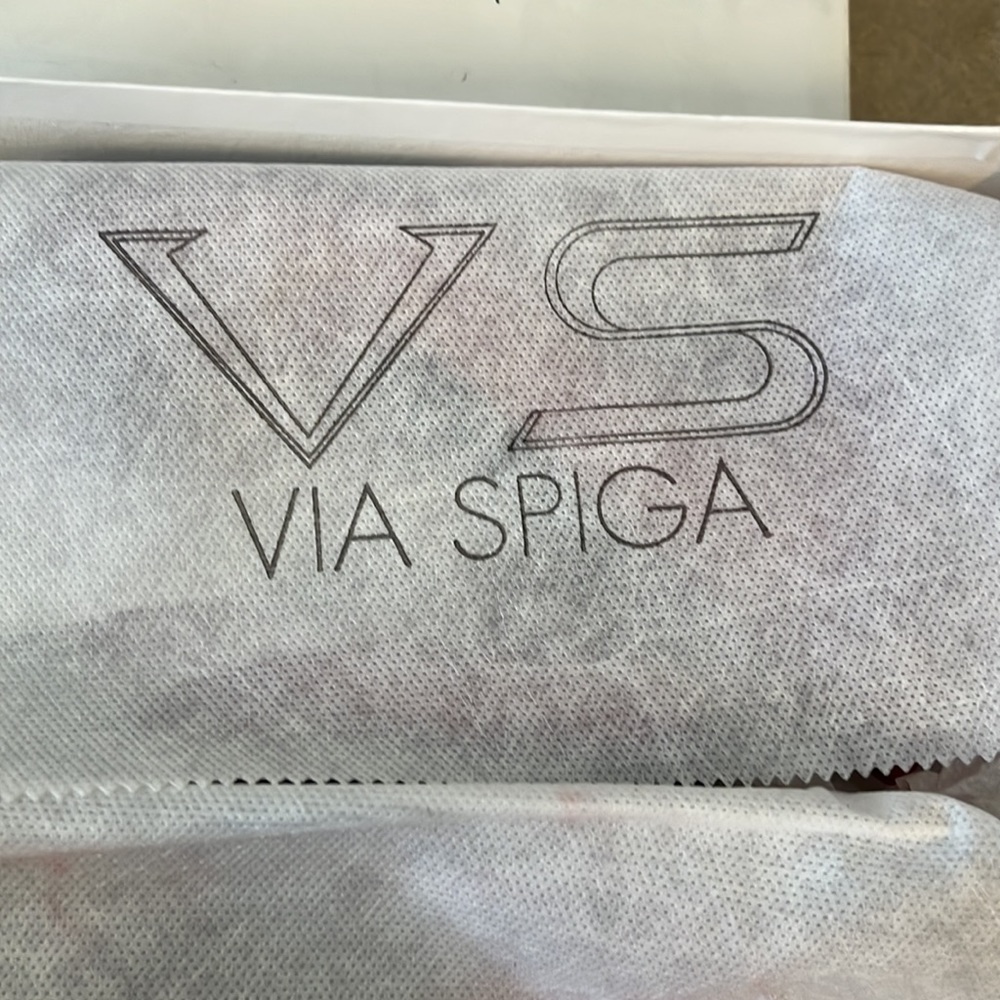 Via Spiga - Picture 2 of 7